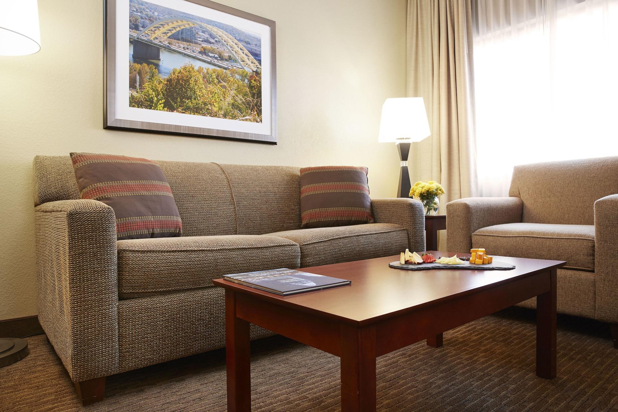 Doubletree Suites By Hilton Hotel Cincinnati - Blue Ash Sharonville Kültér fotó