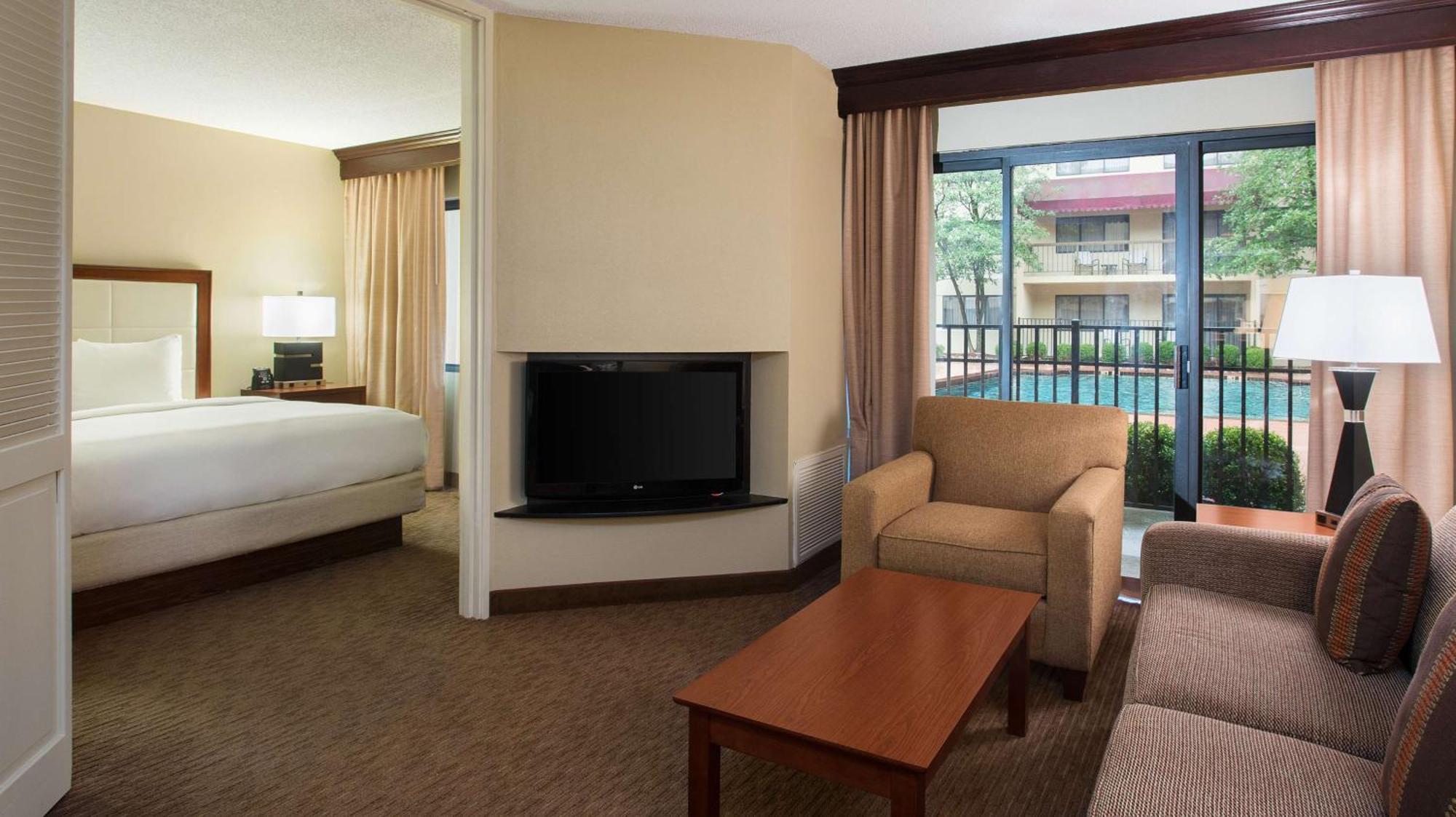 Doubletree Suites By Hilton Hotel Cincinnati - Blue Ash Sharonville Kültér fotó