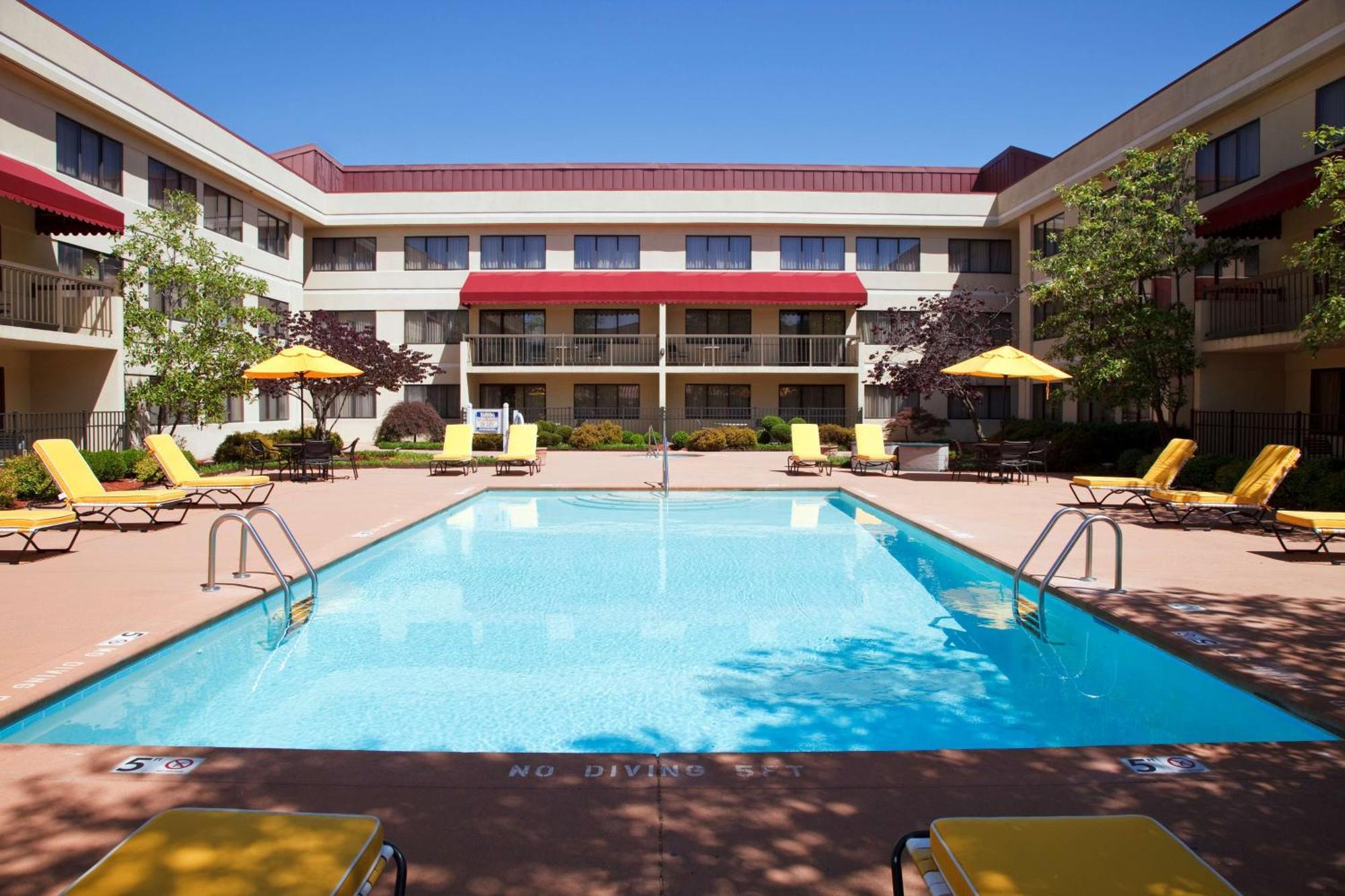 Doubletree Suites By Hilton Hotel Cincinnati - Blue Ash Sharonville Kültér fotó