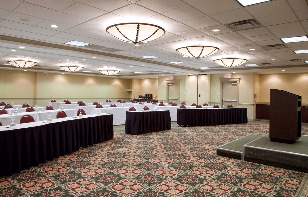 Doubletree Suites By Hilton Hotel Cincinnati - Blue Ash Sharonville Létesítmények fotó